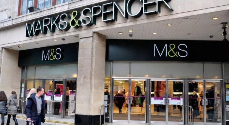 Η Marks & Spencer επιστρέφει στον βρετανικό δείκτη FTSE 100