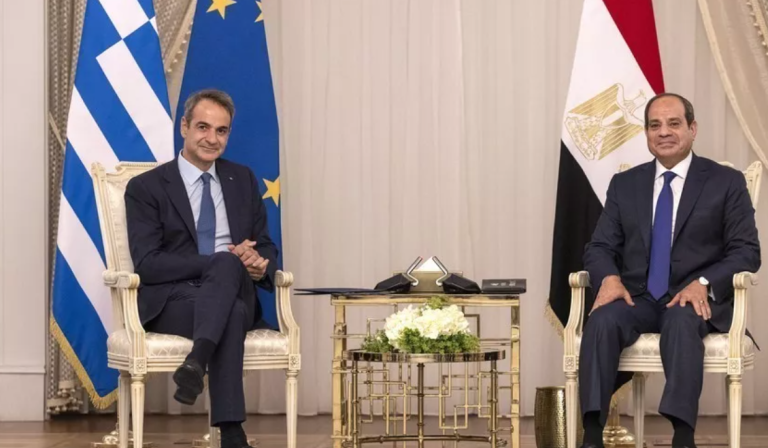 Σύντομη αλλά παραγωγική η συνάντηση του Κ. Μητσοτάκη με τον Αιγύπτιο πρόεδρο