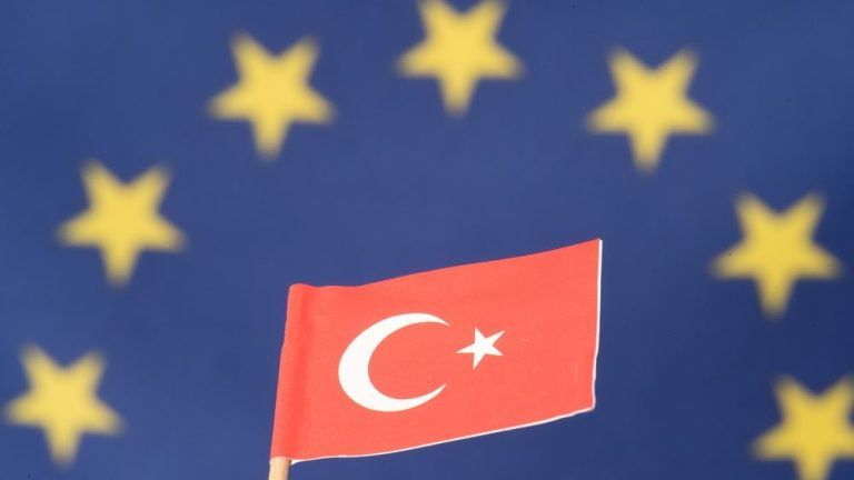 Ευρωπαϊκή Ενωση και Τουρκία συζητούν την αναθεώρηση της μεταξύ τους τελωνειακής σχέσης
