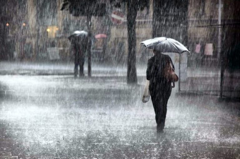 Έκτακτο Δελτίο Επιδείνωσης Καιρού: Σε ποιες περιοχές θα “χτυπήσουν” βροχές, καταιγίδες και χαλάζι