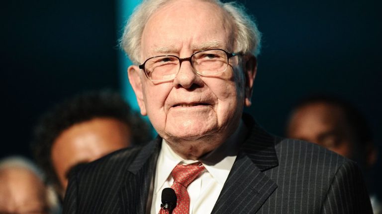 Αύξηση στα λειτουργικά κέρδη κατέγραψε η Berkshire Hathaway του Warren Buffett το β΄ τρίμηνο
