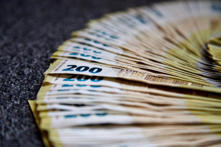 Μελέτη Bundensbank: Άδηλο το μέλλον των μετρητών ;