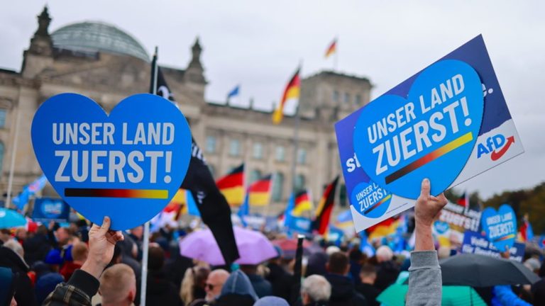 Γερμανία: Εκλέχτηκε ο πρώτος δήμαρχος με την υποστήριξη της AfD