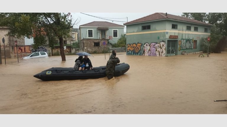 Ενίσχυση από τον στρατό για τις πλημμύρες
