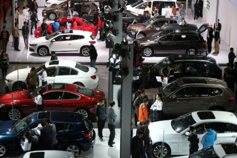 Κίνα: Αύξηση 7,4% και 7,9% για την παραγωγή και τις πωλήσεις αυτοκινήτων