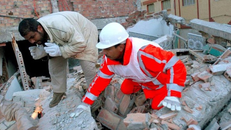 Σεισμός στο Μαρόκο: Στους  2.012 νεκρούς – Συνεχίζονται οι προσπάθειες για τον εντοπισμό επιζώντων