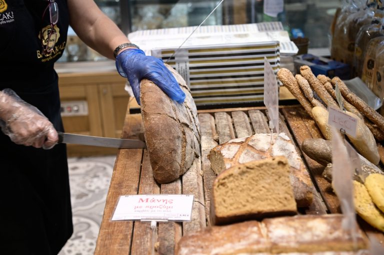 Ο “πληθωρισμός της απληστίας” ανεβάζει την τιμή του ψωμιού