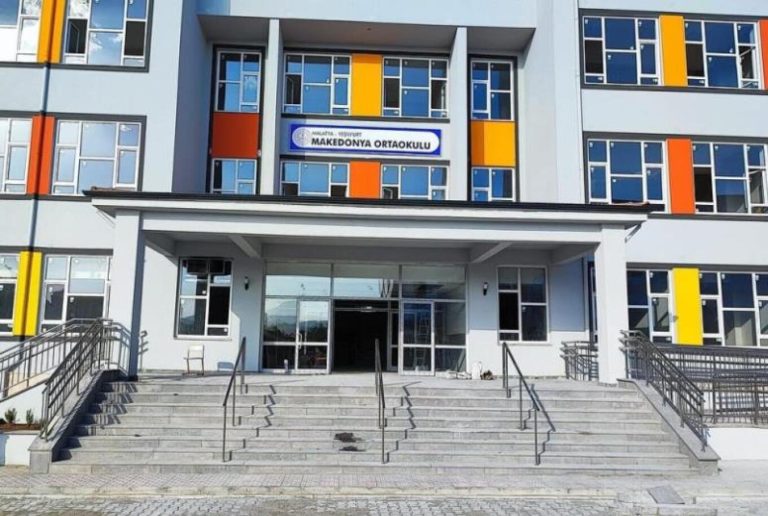 Τουρκία: Ανοίγει τις πύλες του Γυμνάσιο με ονομασία “Μakedonya” στη Μαλάτια