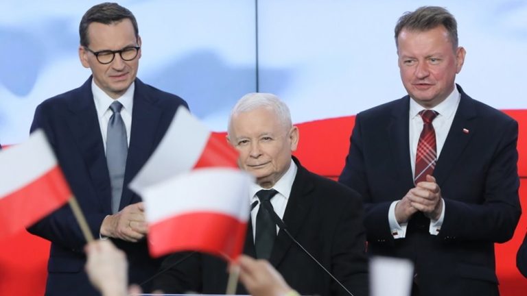 Πολωνία: Η πρωτιά του PiS δεν εξασφάλισε πλειοψηφία