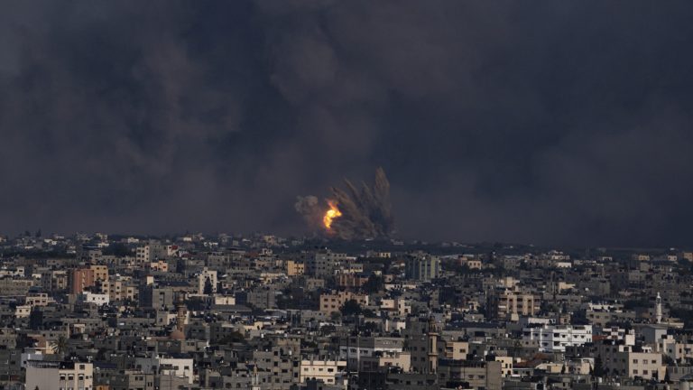 H πιο θανατηφόρα ισραηλινή αεροπορική επιδρομή στη Λωρίδα της Γάζας από το 2008