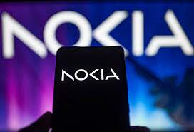 Η Nokia σχεδιάζει να προχωρήσει σε έως και 14.000 απολύσεις