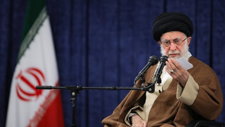 Επιβεβαιώθηκε η συνάντηση του Χαμενεΐ με τον ηγέτη της Χαμάς στην Τεχεράνη
