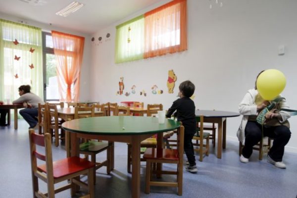 Ταμείο Ανάκαμψης: 20.000 νέες θέσεις σε κέντρα παιδικής φροντίδας