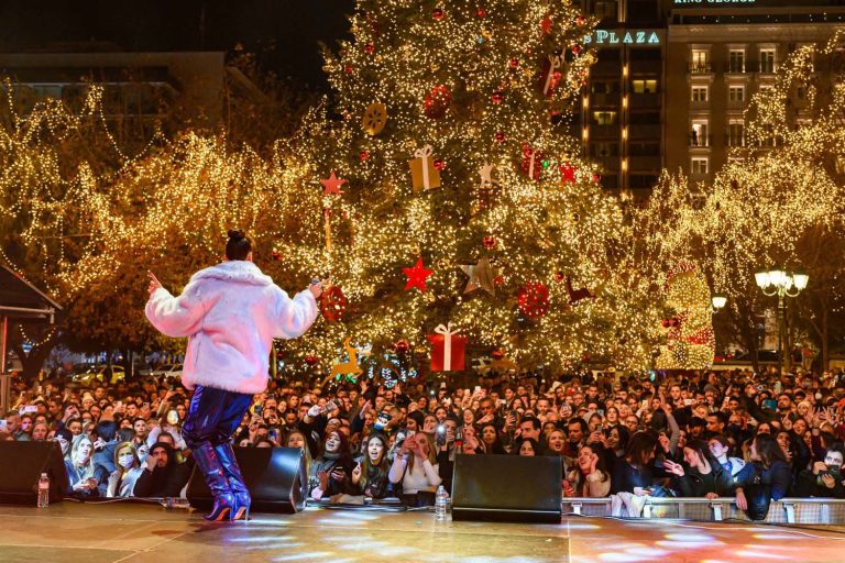 Χριστούγεννα στο κέντρο της Αθήνας με πάρτι, συναυλίες, μουσική και χορό