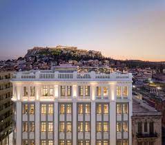 Το THE DOLLI γίνεται ο πιο λαμπερός εορταστικός προορισμός στην Αθήνα