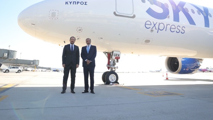 Sky express: Ενισχύει τον στόλο της με νέα αεροσκάφη