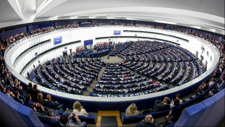 Ευρωεκλογές: Για τον κίνδυνο «ακυβερνησίας» στην Ε.Ε. προειδοποιεί ο επικεφαλής τής Renew Europe