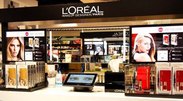 L’Oreal: Προβλέπει πτώση στην αγορά προϊόντων ομορφιάς