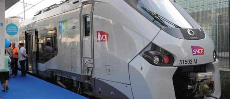 Άνδρας επιτέθηκε το πρωί με μαχαίρι σε ανθρώπους σε σιδηροδρομικό σταθμό του Παρισιού