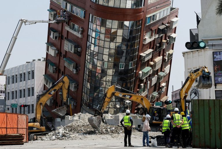 Ταϊβάν: Στους 12 ανέρχονται πλέον οι νεκροί μετά τον φονικό σεισμό