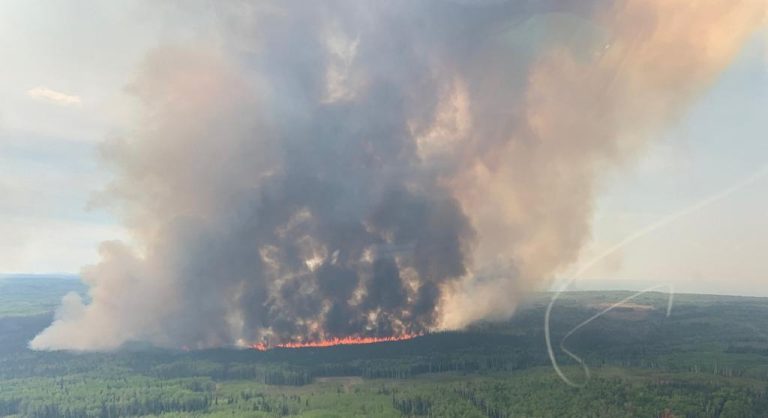 Καναδάς: Πυρκαγιά κοντά στις πετρελαιοπηγές – Εκκενώθηκαν περιοχές