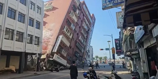 Ισχυρός σεισμός 7,2R στην Ταϊβάν – Κατέρρευσαν κτίρια – Προειδοποίηση για τσουνάμι σε Φιλιππίνες και Ιαπωνία