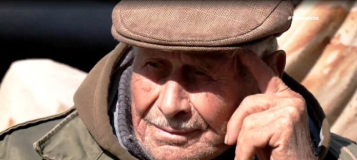 Νίκος Ζαρογιάννης: Ο αιωνόβιος Λαρισαίος αγρότης που παλεύει ακόμα στο χωράφι και στις λαϊκές