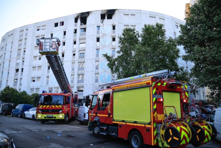 Γαλλία: Τουλάχιστον 7 νεκροί από πυρκαγιά σε πολυκατοικία στη Νίκαια
