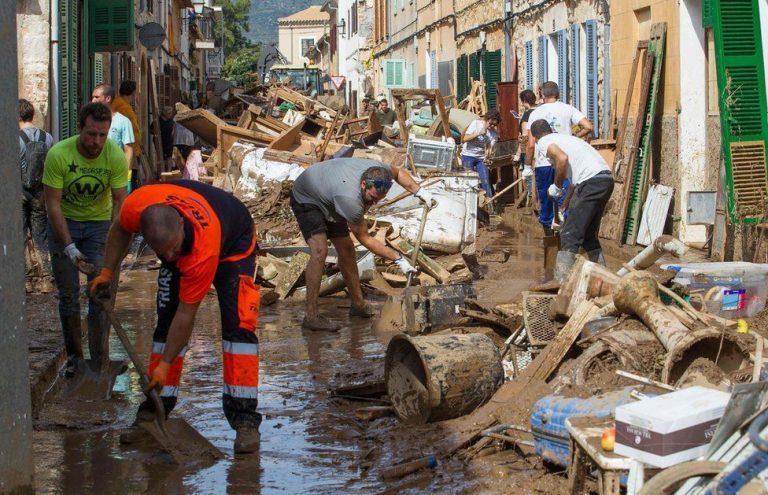 Μαγιόρκα: Εικόνες αποκάλυψης λόγω κακοκαιρίας – Εκκενώσεις περιοχών και ακυρώσεις πτήσεων