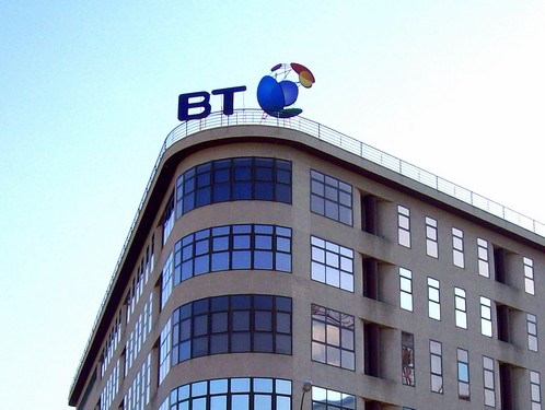 Ο βρετανικός όμιλος British Telecom αποκτά και Ινδό διαχειριστή