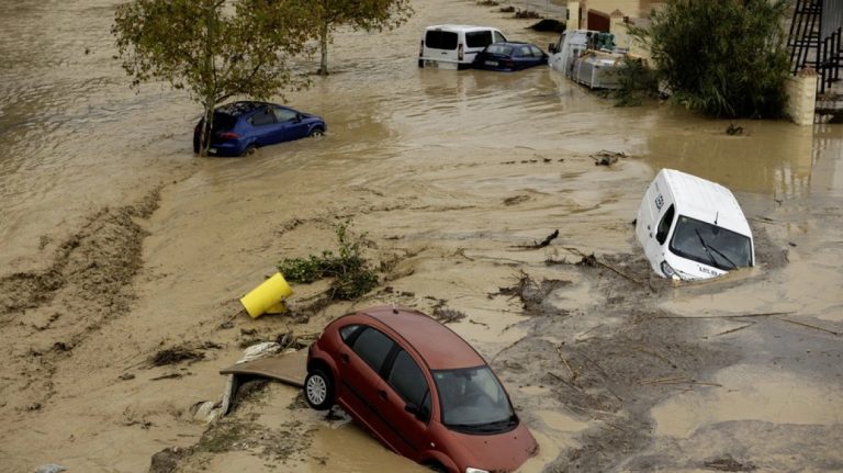 Ισπανία: Τουλάχιστον 51 οι νεκροί και πολλοί αγνοούμενοι από τις φονικές πλημμύρες